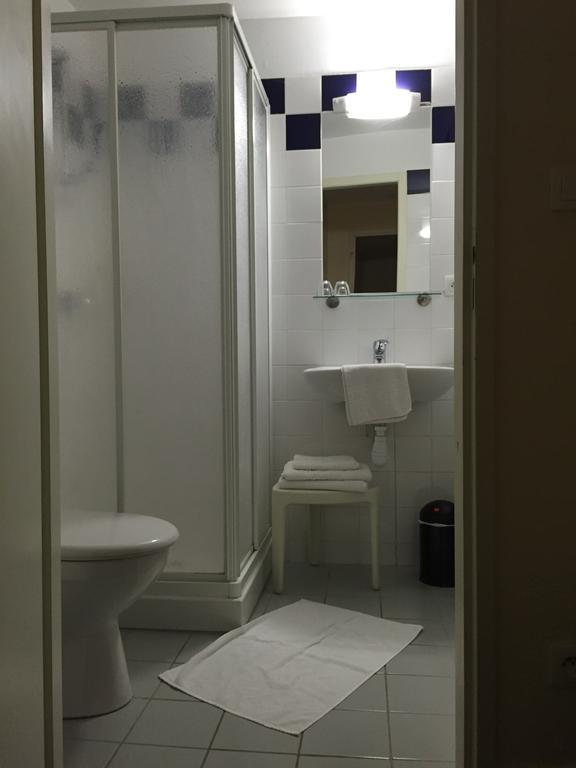 Acacias Apparts Hotel Plombieres-les-Bains Phòng bức ảnh